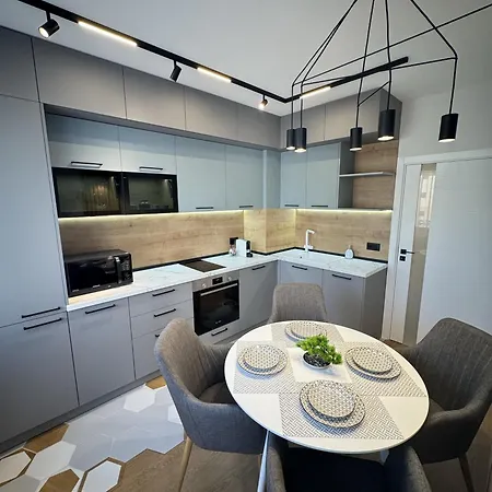 Desire Luxury With Private Garage