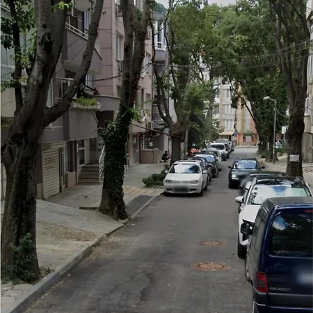 Free Private Garage Stylish Near Center * Varna