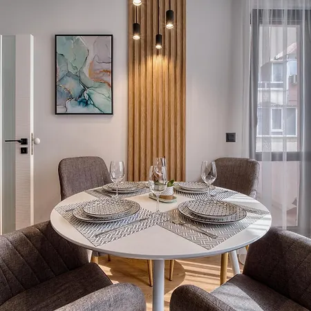 Desire Luxury - Center & Sea Garden *