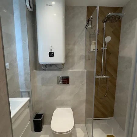 Free Private Garage Stylish Near Center Varna