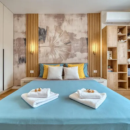 Desire Luxury With Private Garage In Varna
