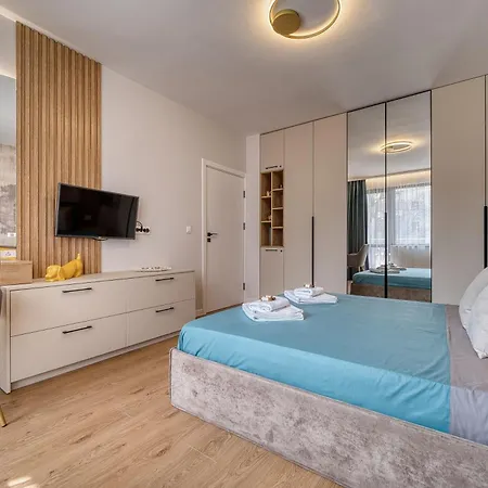 Apartment Desire Luxury With Private Garage In Varna